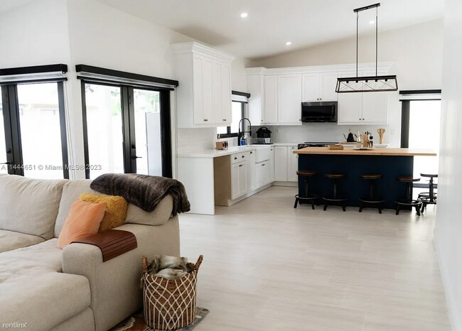 Building Photo - 3 br, 2 bath House - 21900 SW 100th Pl