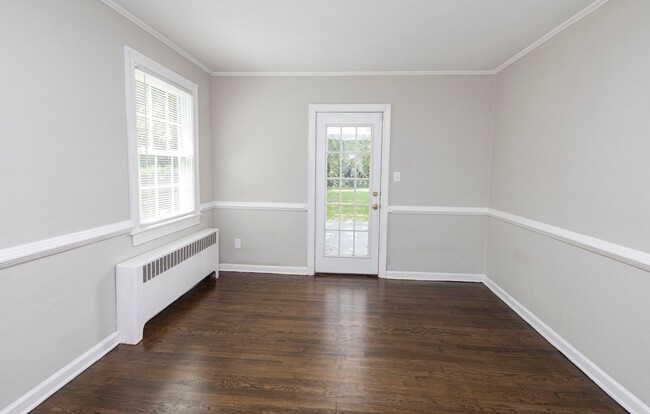 Building Photo - 3 Bedroom in Hampton Available Now!!
