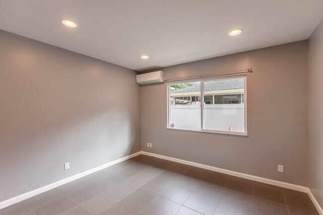 Building Photo - 2615 Booth Rd