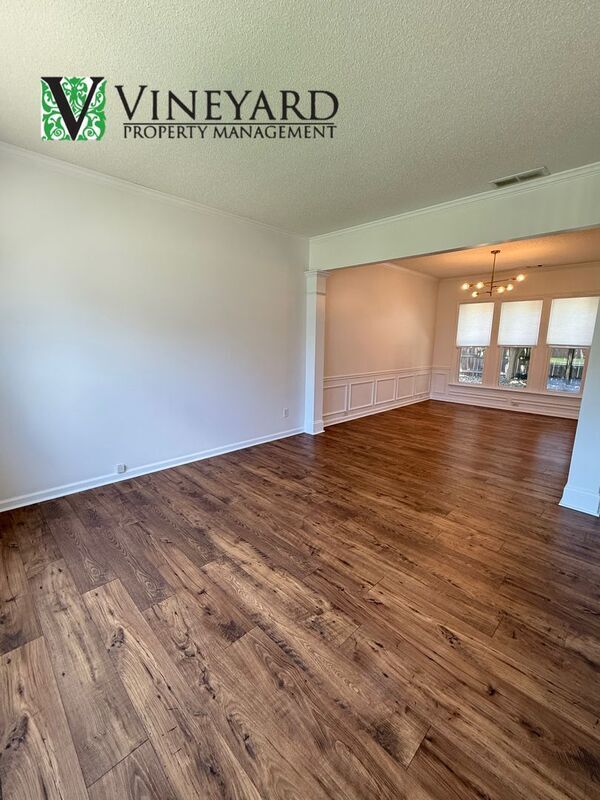 Building Photo - 303 Don Pierre Way
