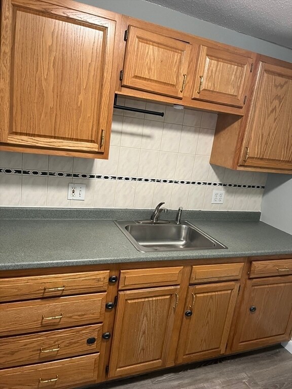 Building Photo - 39 Linden St