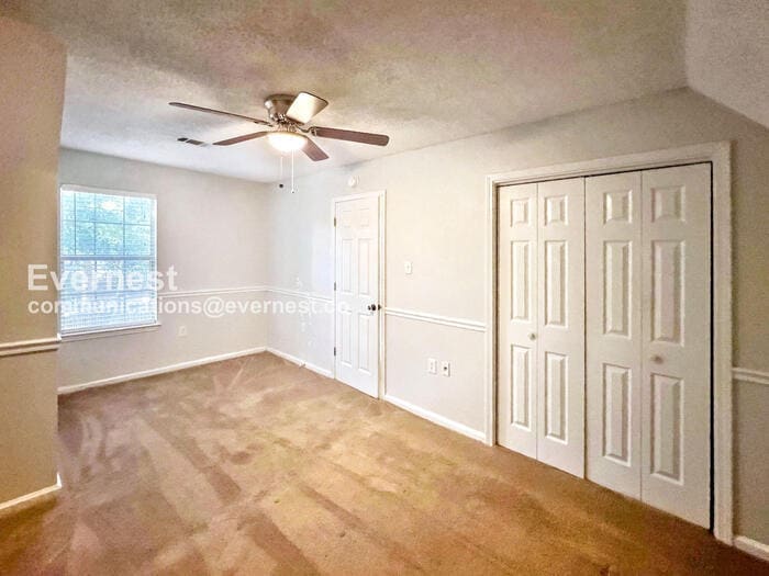 Building Photo - 26 Silverleaf Ct