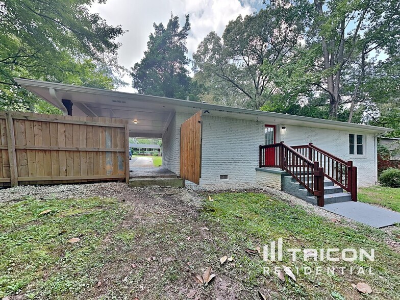 Building Photo - 2077 Sandtown Rd SW