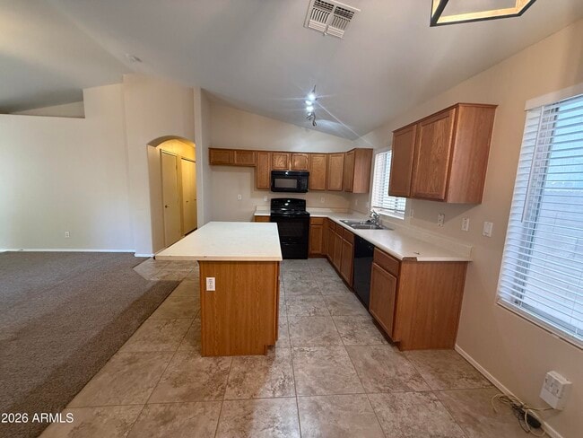 Building Photo - 3236 E Kerry Ln