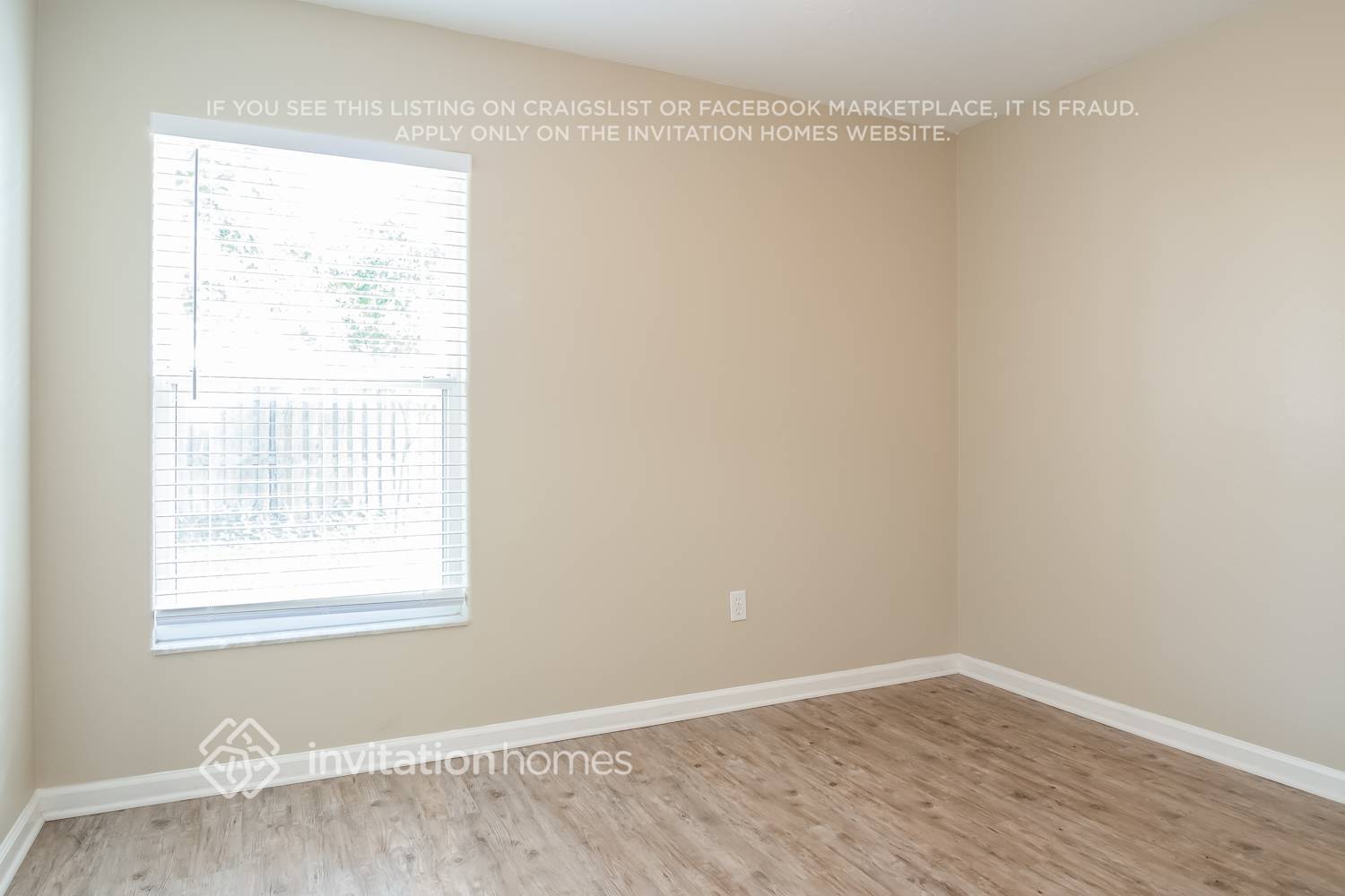 Building Photo - 2825 Falcon Crest Pl