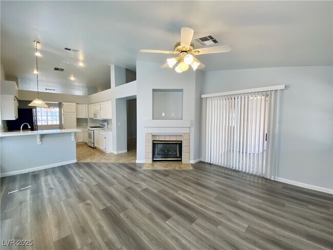 Building Photo - 7846 Fandango Ct