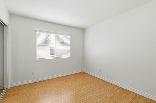 Building Photo - 125 Macademia Ln