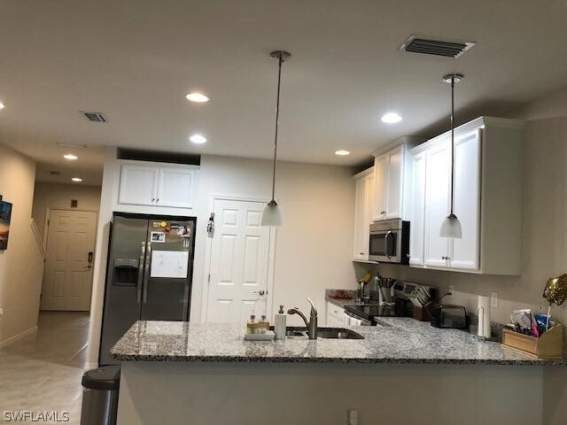 Building Photo - 12571 Laurel Cove Dr