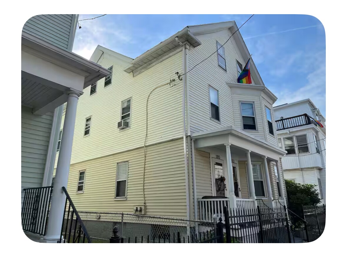 Building Photo - 105 Vinton St