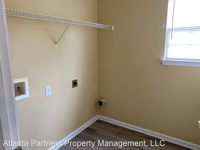 Building Photo - 3 br, 2.5 bath House - 4553 Era Trace