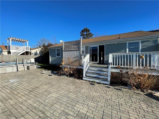 Building Photo - 9 Wilson Rd