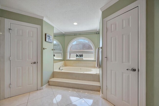 Building Photo - 14826 Sparkling Bay Ln