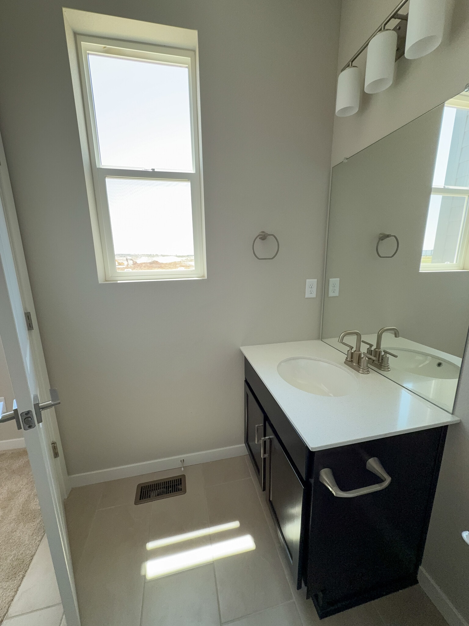 Second Bedroom Bathroom - 1736 Peak Loop