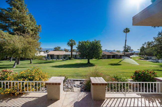 Building Photo - 40960 La Costa Cir W