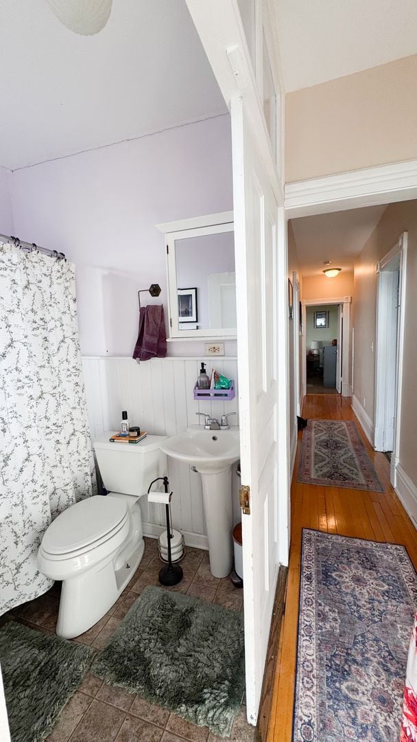 Building Photo - 1712 W 3rd St