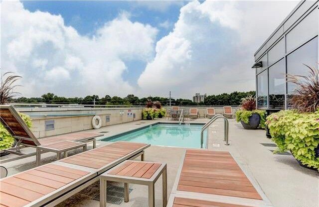 Building Photo - 1133 Metropolitan Ave