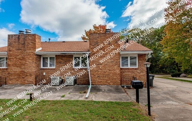 Building Photo - 1022 Williams St