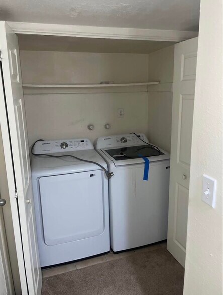 Building Photo - 1637 Avalon Rd