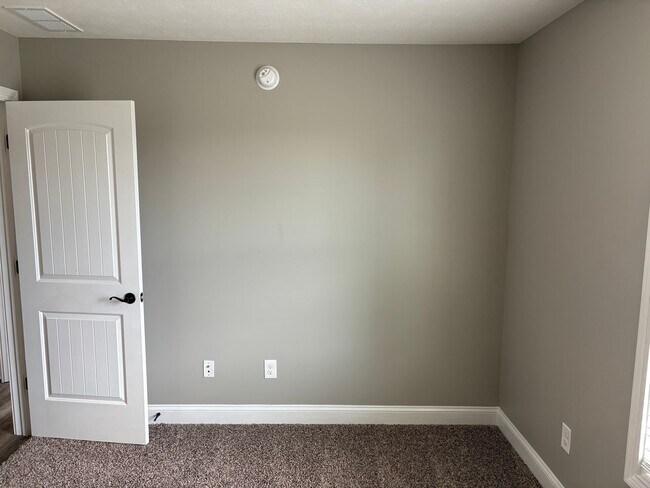 Building Photo - 7017 Golgotha Dr
