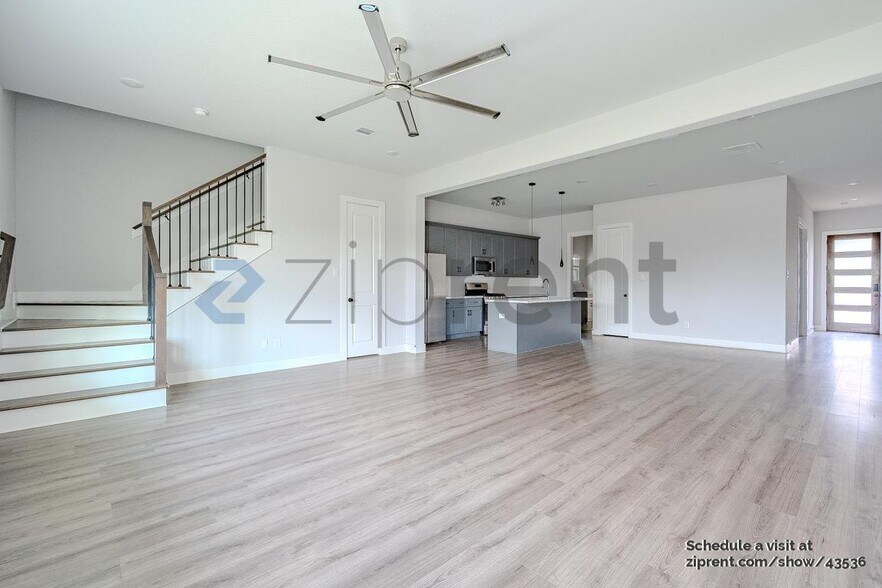 Building Photo - 4614 Redbud St