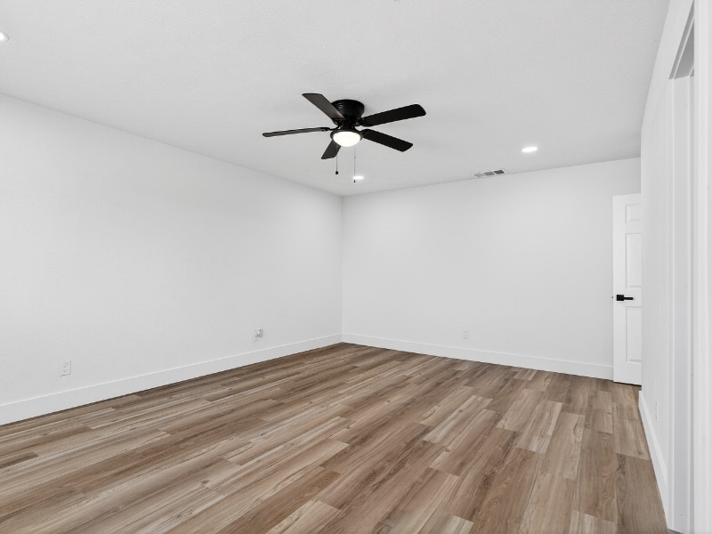 Building Photo - 6013 Cedar Ln