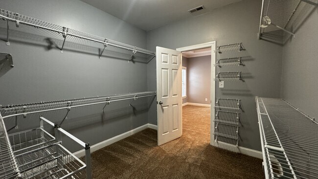 Building Photo - 441 Candlewood Dr
