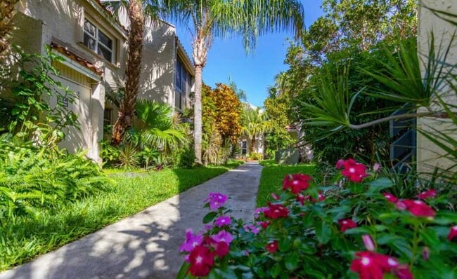 Building Photo - The Embarcadero