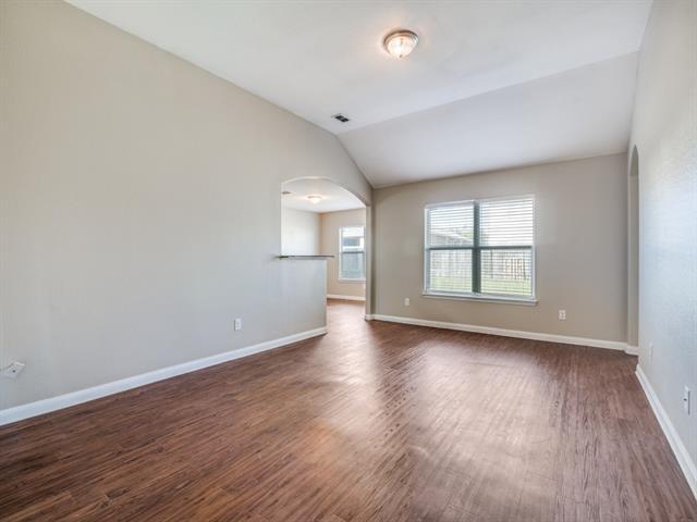 Building Photo - 2037 Fairview Dr