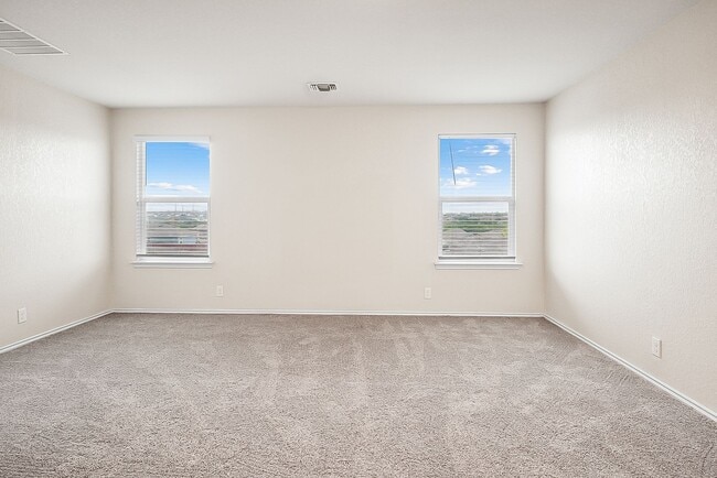 Building Photo - 4 Bedroom/3 Bath Redbird Ranch Subdivision