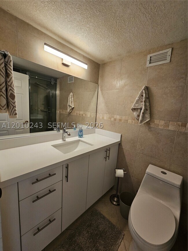 Building Photo - 2501 S Ocean Dr