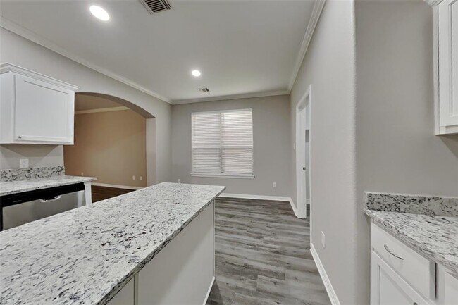 Building Photo - 21510 Duke Alexander Dr