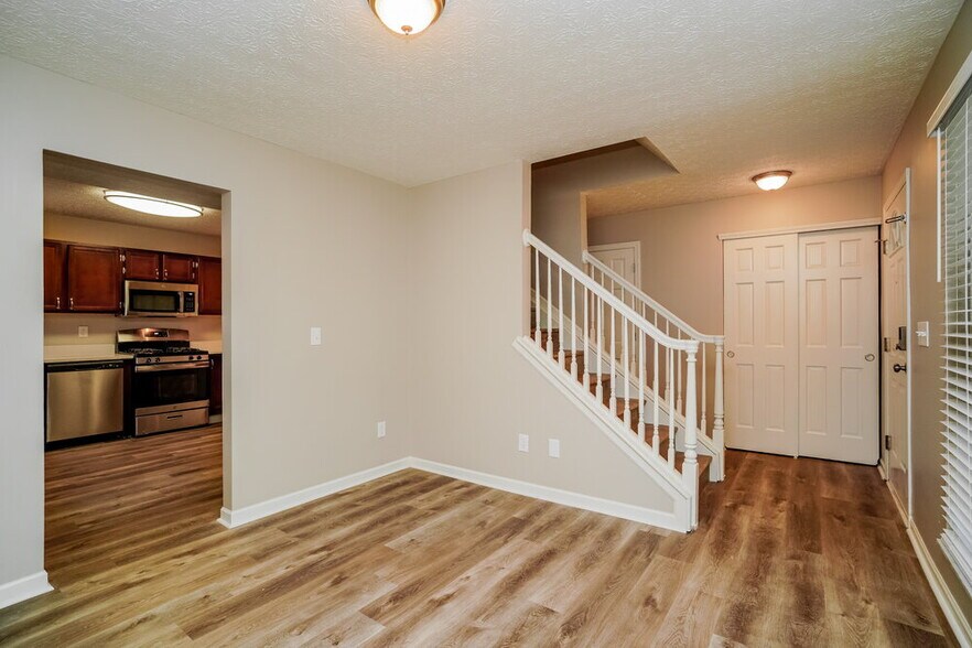 Building Photo - 781 Laile Ct