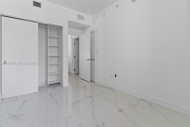 Building Photo - 16385 Biscayne Blvd