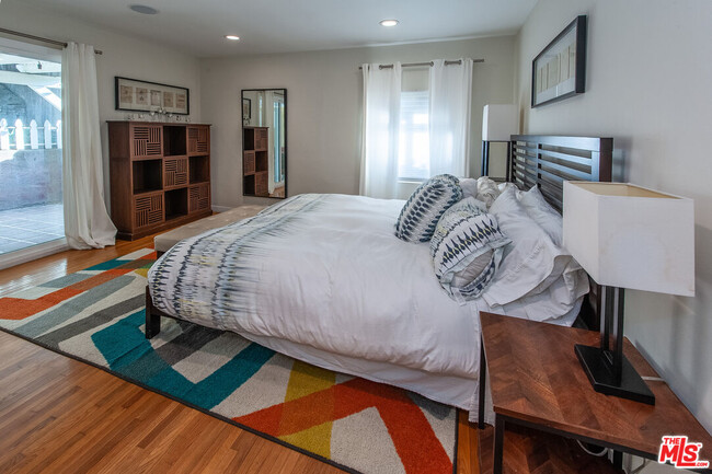 Building Photo - 5226 College View Ave