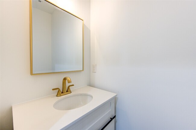 Building Photo - 21201 Scissor Tail Ln