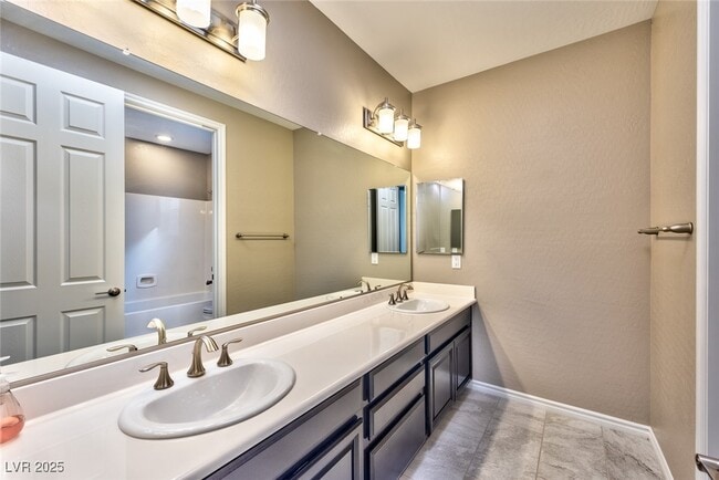 Building Photo - 2807 Athens Ridge Dr