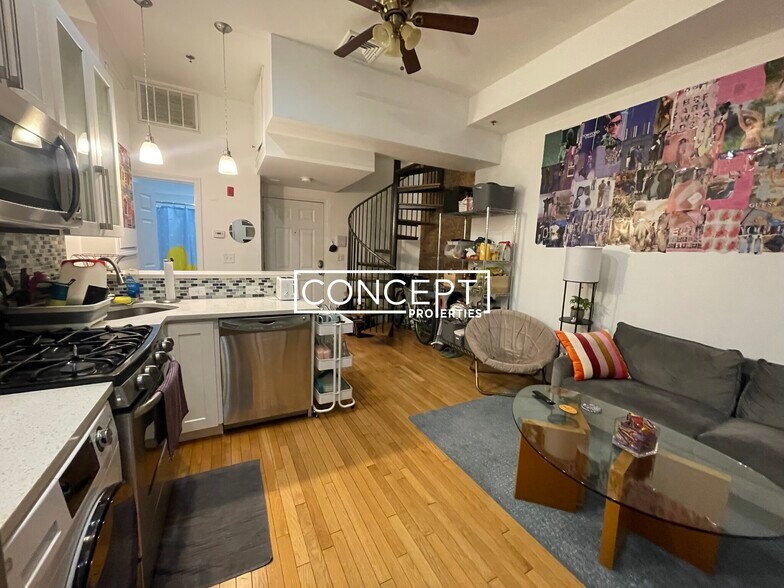 Building Photo - 241 Northampton St