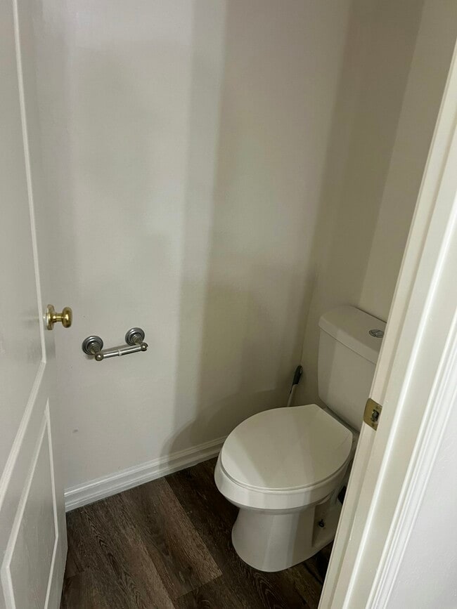 Building Photo - 437 Rian Noelle Ct