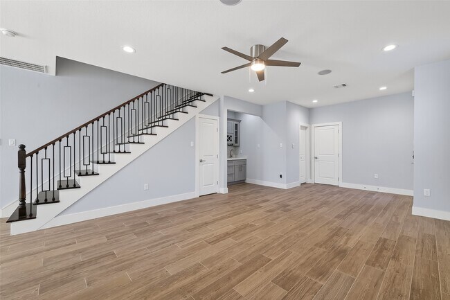 Building Photo - 10021 Alfred Ln