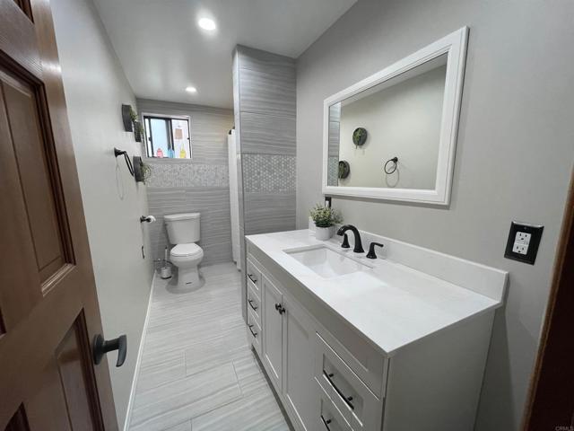Building Photo - 15290 Moonglow Dr
