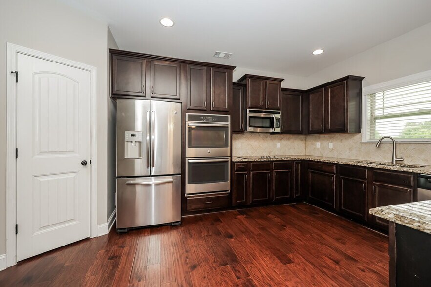 Building Photo - 2338 Tortuga Ct