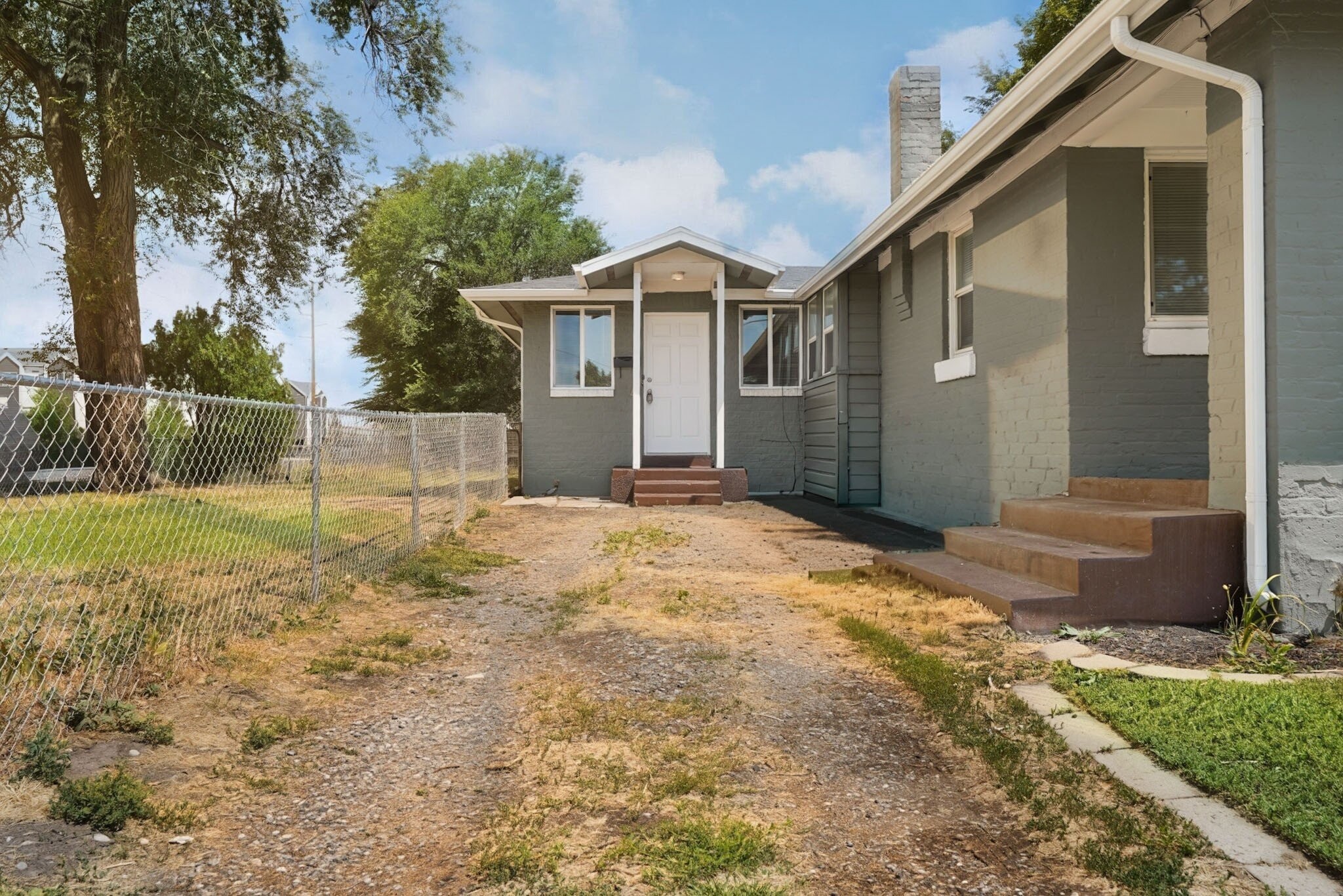 Building Photo - 376 W 700 N