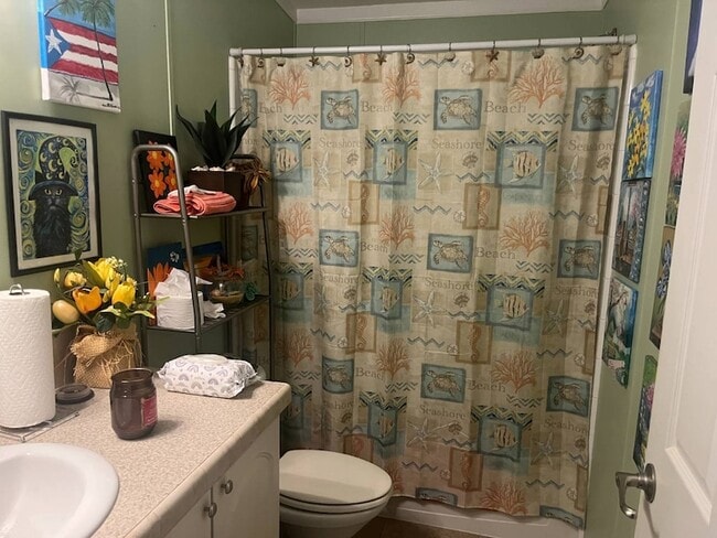 Building Photo - 5904 SW 59th Ln