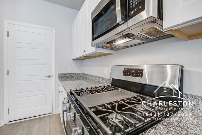 Building Photo - 4105 Quincy Adams Ln