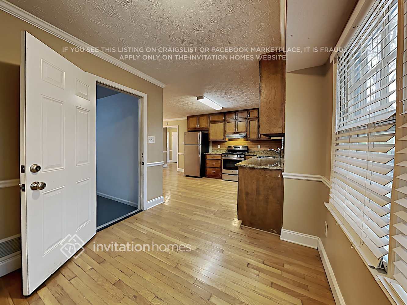 Building Photo - 388 Summerville Dr NW