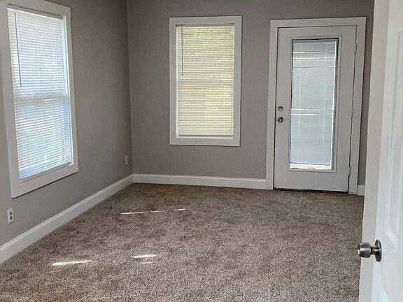 Building Photo - 616 E Gandy St