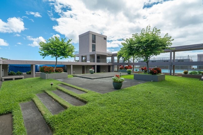 Building Photo - Dowsett point