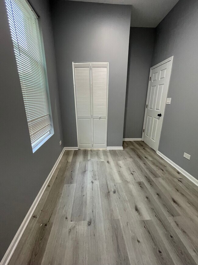 Building Photo - 3130 W Arthington St