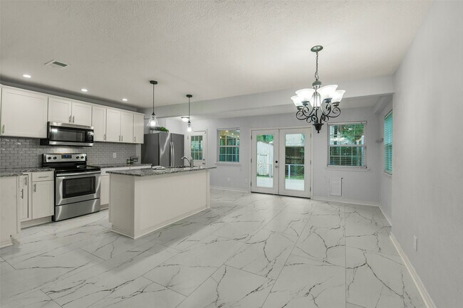 Building Photo - 1215 Tejas Blvd