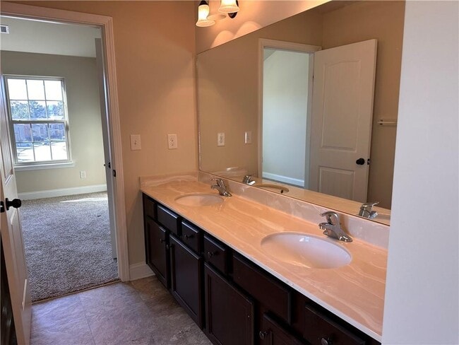 Building Photo - 2611 Melton Common Dr